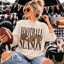 Load image into Gallery viewer, football
